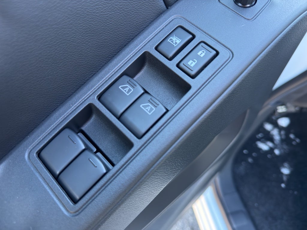 2026 Nissan Frontier Crew Cab 4x4 SV