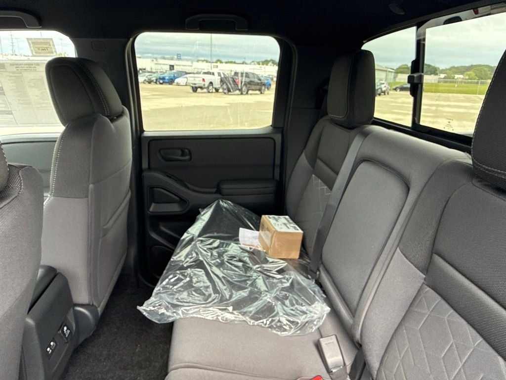 2027 Nissan Frontier Crew Cab 4x4 Long Bed SV