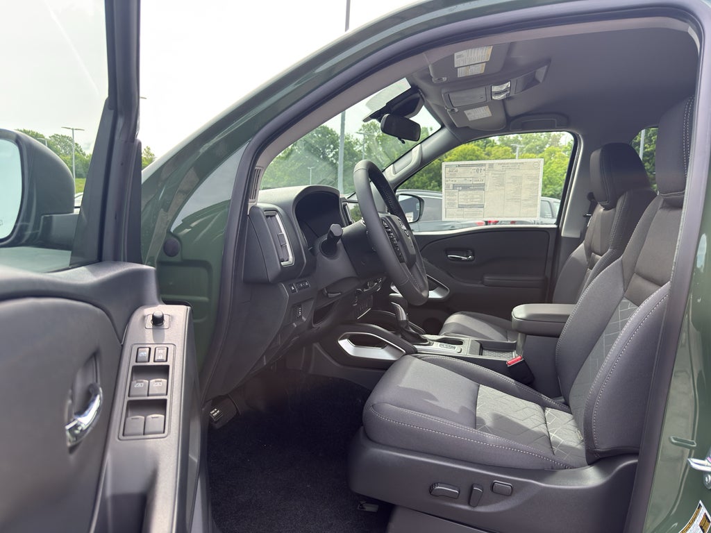 2026 Nissan Frontier Crew Cab 4x4 Long Bed SV
