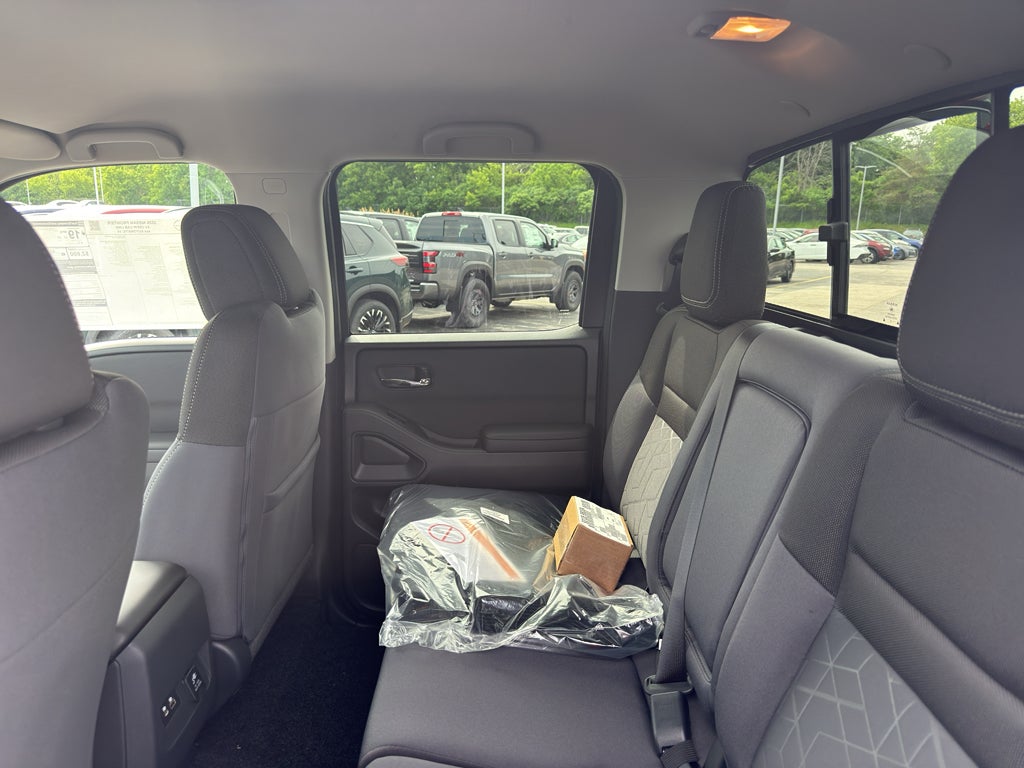 2026 Nissan Frontier Crew Cab 4x4 Long Bed SV