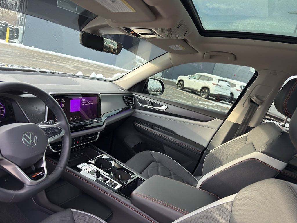 2024 Volkswagen Atlas 2.0T Peak Edition SE w/Technology 4MOTION