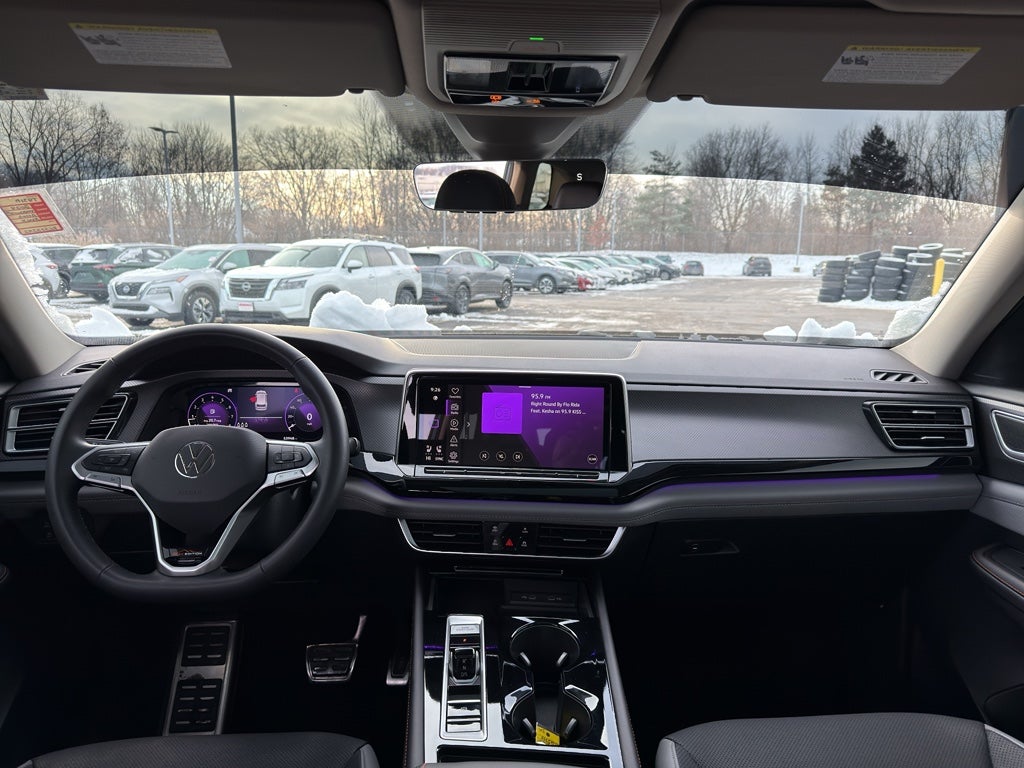 2024 Volkswagen Atlas 2.0T Peak Edition SE w/Technology 4MOTION