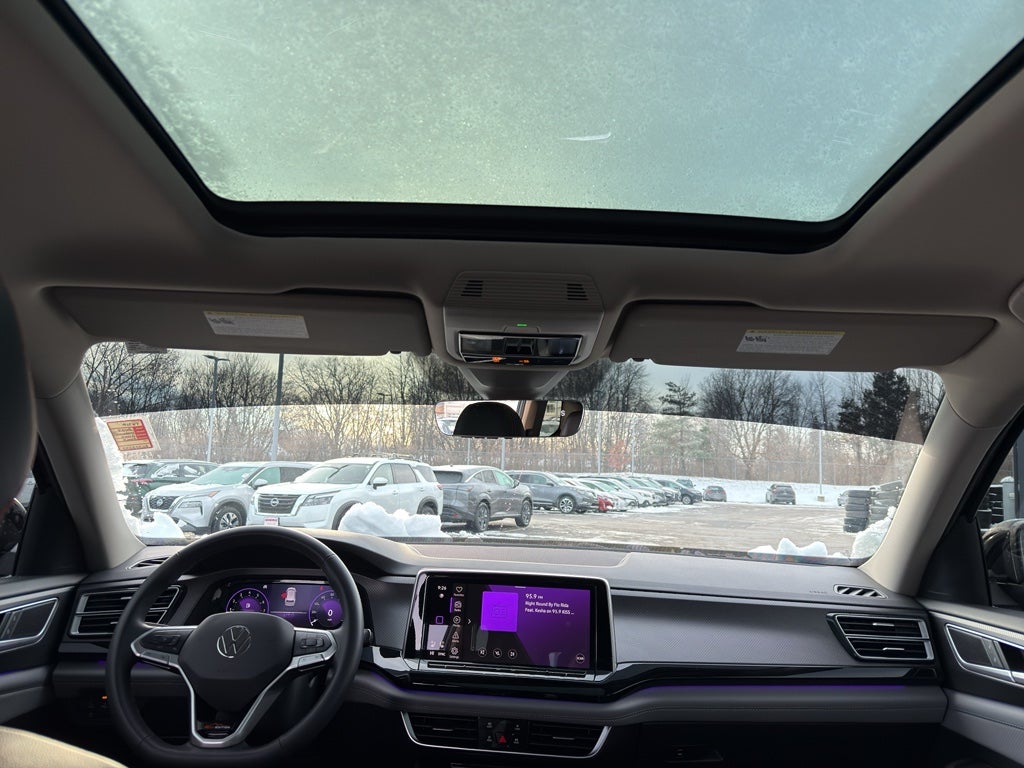 2024 Volkswagen Atlas 2.0T Peak Edition SE w/Technology 4MOTION