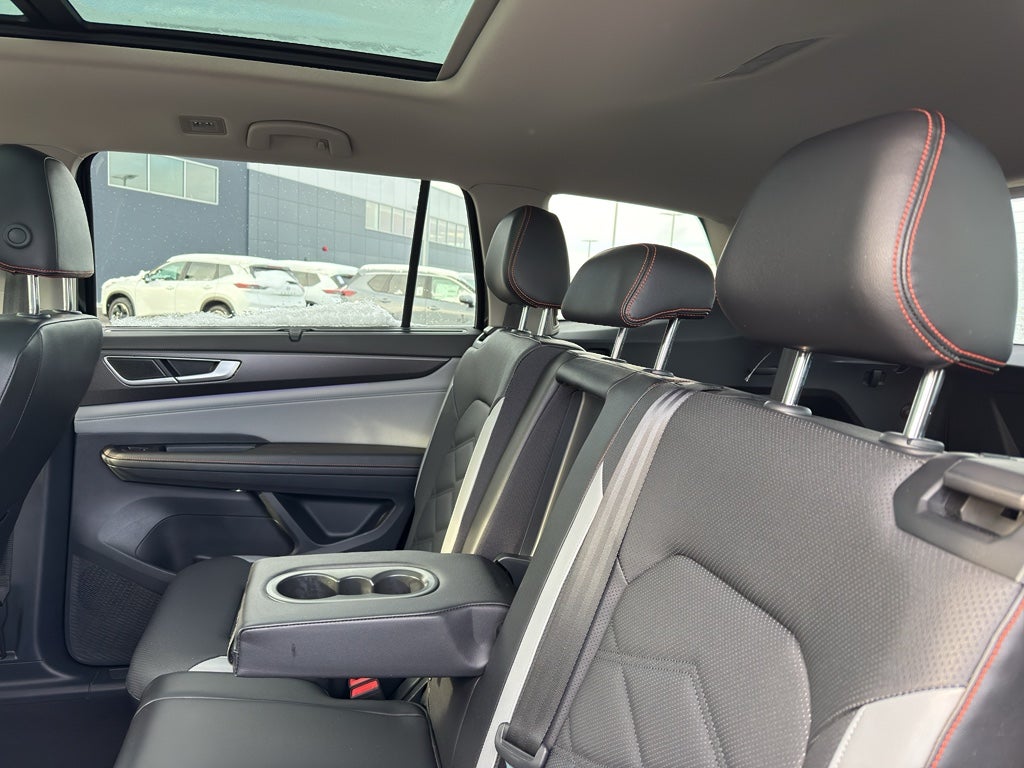 2024 Volkswagen Atlas 2.0T Peak Edition SE w/Technology 4MOTION