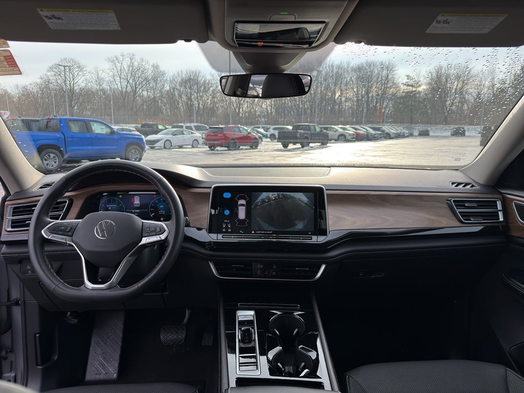 2024 Volkswagen Atlas 2.0T SE w/Technology 4MOTION