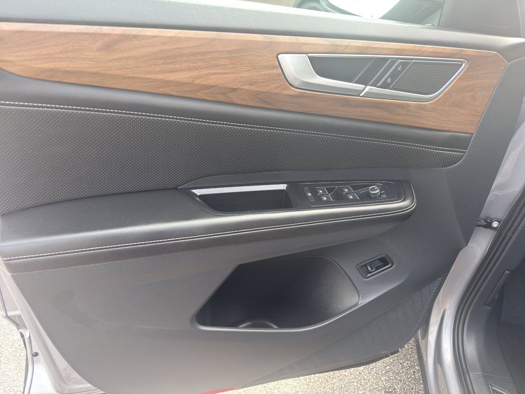 2024 Volkswagen Atlas 2.0T SE w/Technology 4MOTION