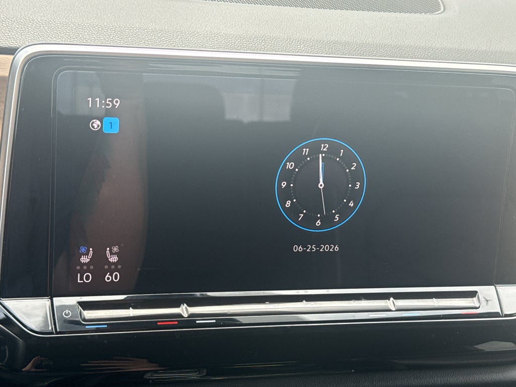 2024 Volkswagen Atlas 2.0T SE w/Technology 4MOTION