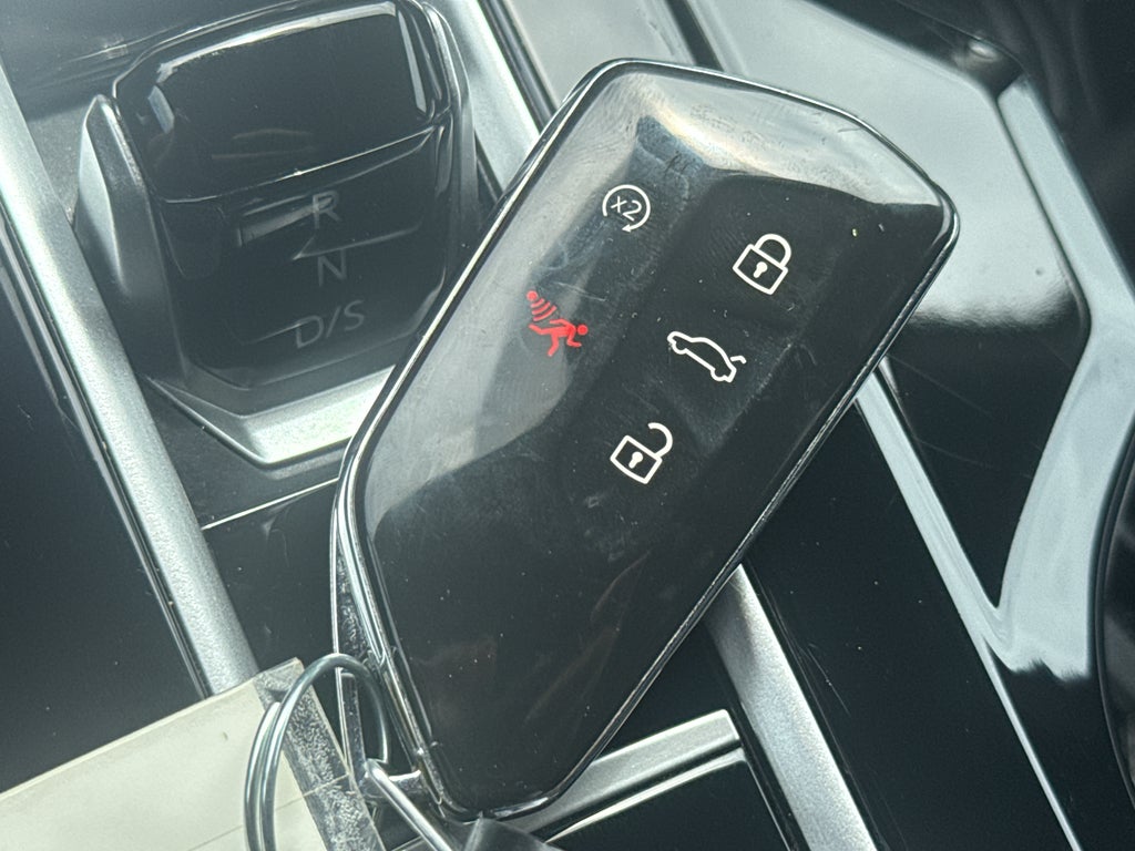 2024 Volkswagen Atlas 2.0T SE w/Technology 4MOTION