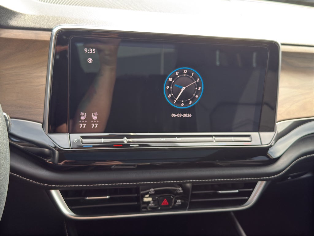 2024 Volkswagen Atlas 2.0T SE w/Technology 4MOTION