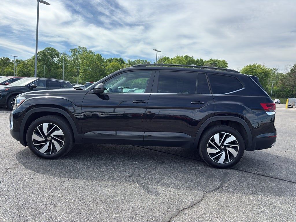 2024 Volkswagen Atlas 2.0T SE w/Technology 4MOTION