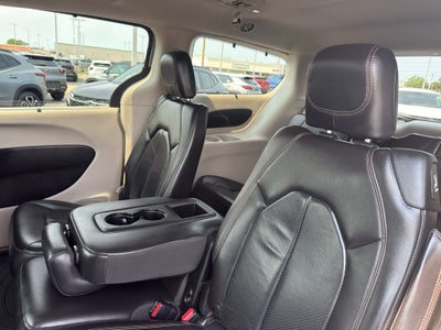 2018 Chrysler Pacifica Touring L FWD