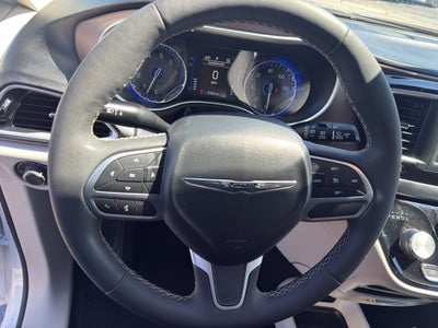 2024 Chrysler Voyager LX FWD