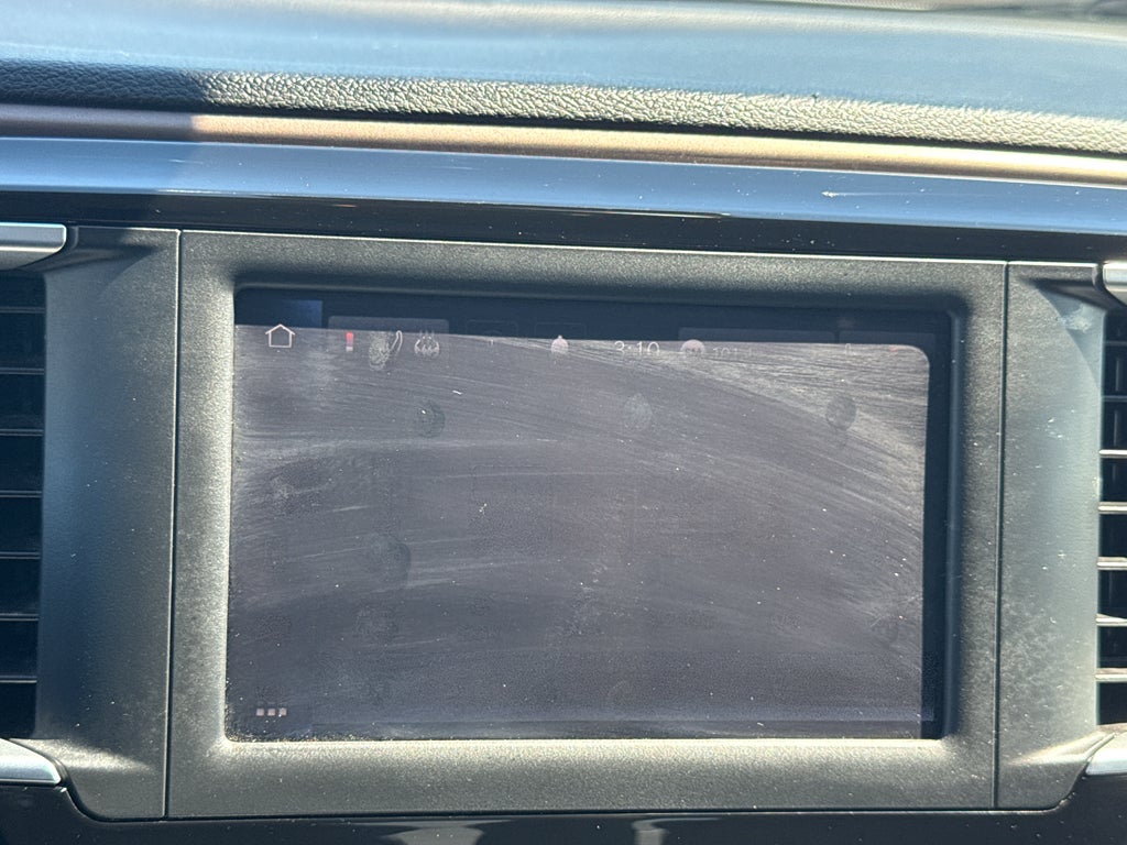 2024 Chrysler Voyager LX FWD