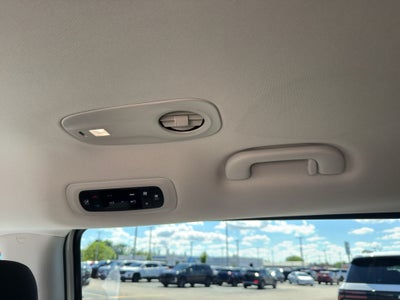 2024 Chrysler Voyager LX FWD