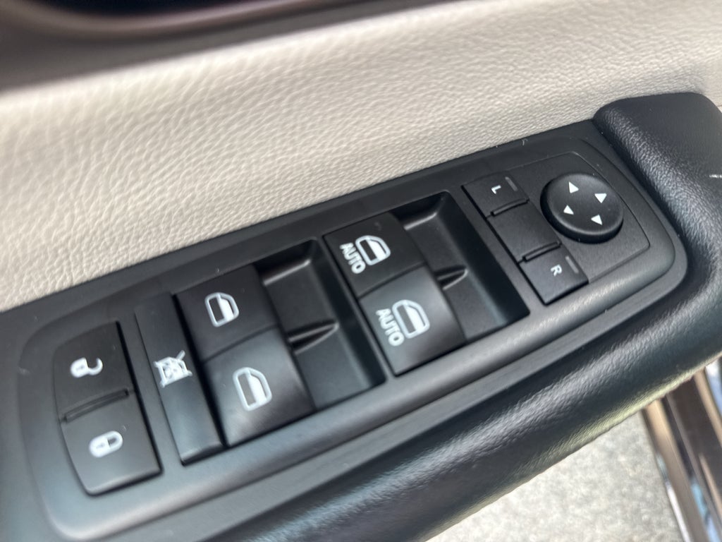2017 Chrysler Pacifica Touring FWD