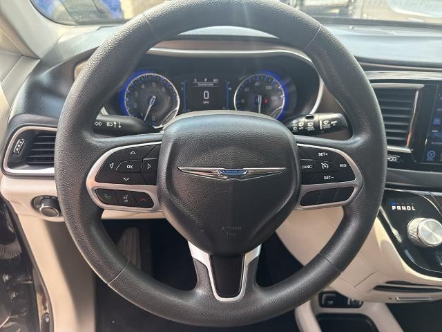 2017 Chrysler Pacifica Touring FWD