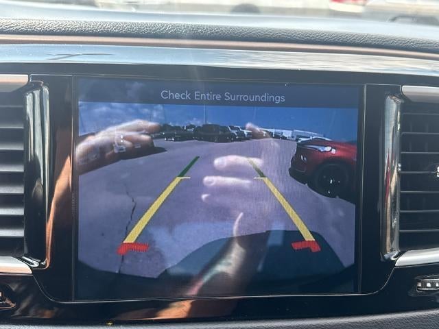 2017 Chrysler Pacifica Touring FWD