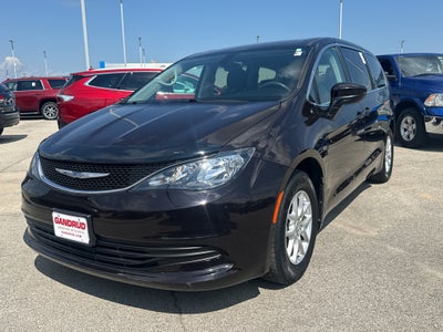 2017 Chrysler Pacifica Touring FWD