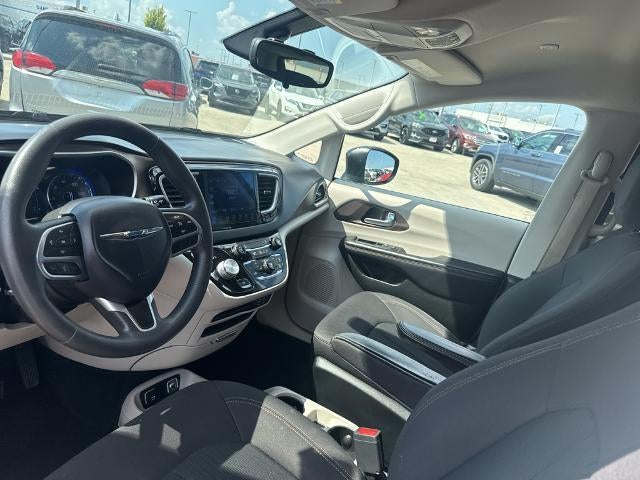 2017 Chrysler Pacifica Touring FWD