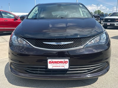 2017 Chrysler Pacifica Touring FWD