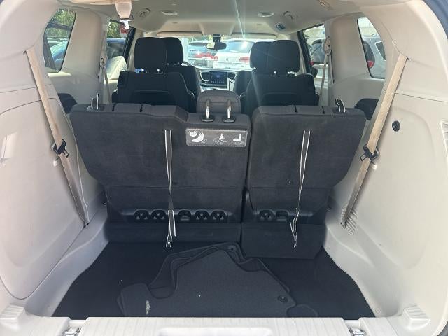2017 Chrysler Pacifica Touring FWD