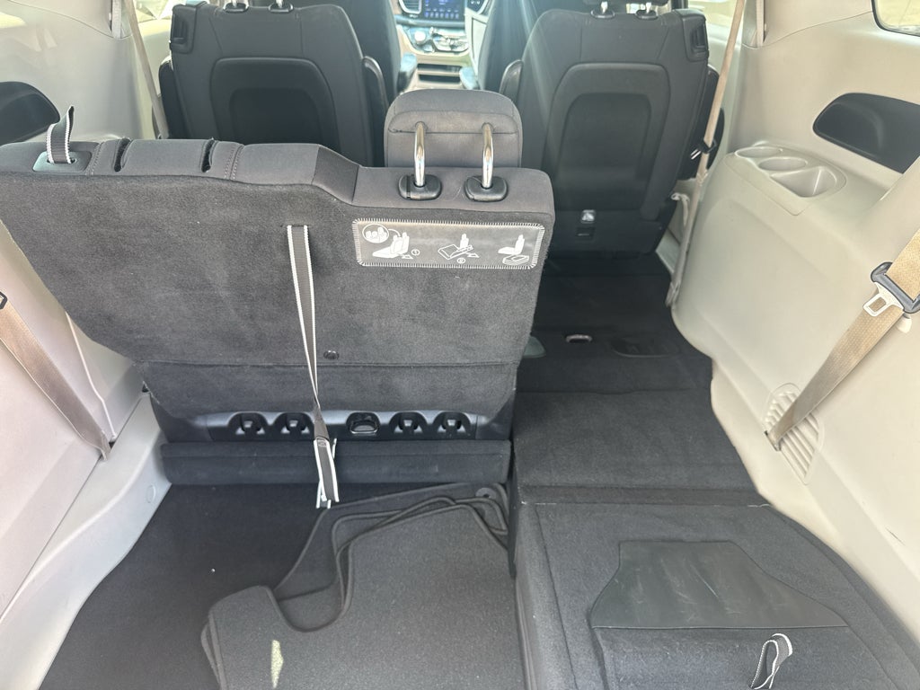2017 Chrysler Pacifica Touring FWD