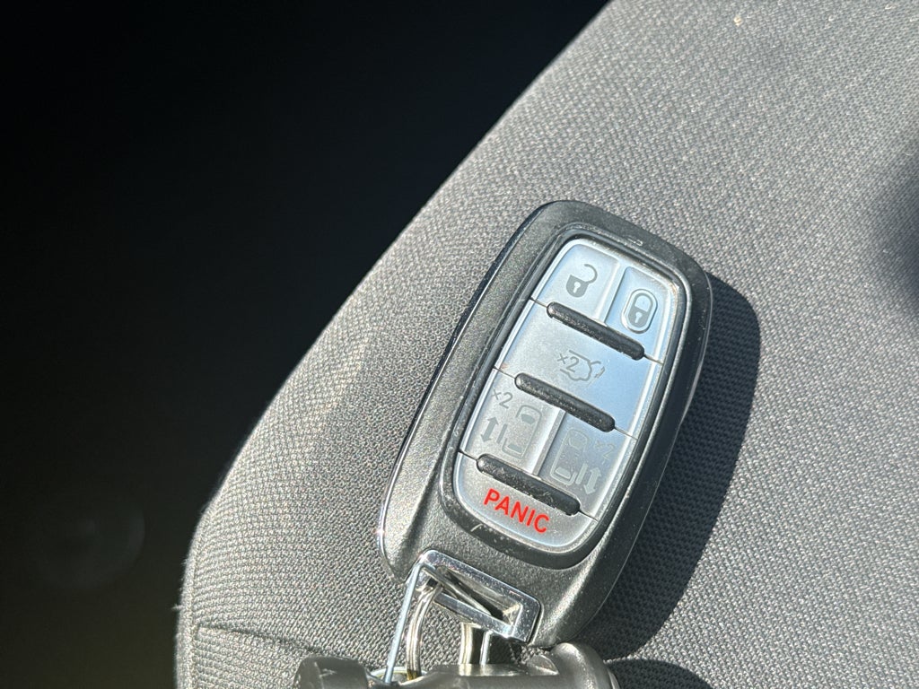 2017 Chrysler Pacifica Touring FWD