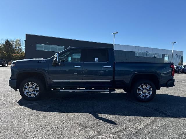 2026 Chevrolet Silverado 2500 HD Crew Cab Standard Box 4-Wheel Drive High Country