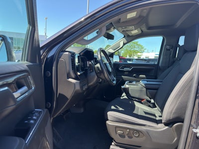 2022 Chevrolet Silverado 1500 Crew Cab Short Box 4-Wheel Drive LT 1LT
