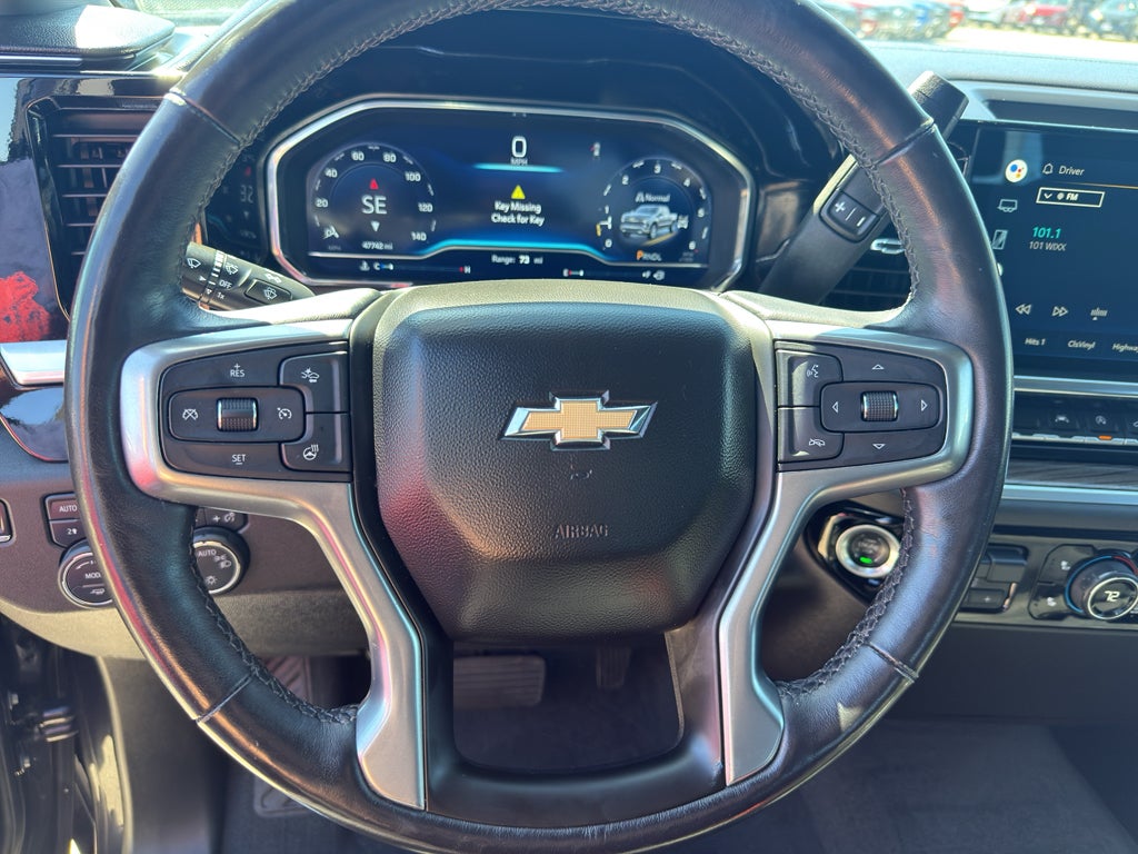 2022 Chevrolet Silverado 1500 Crew Cab Short Box 4-Wheel Drive LT 1LT