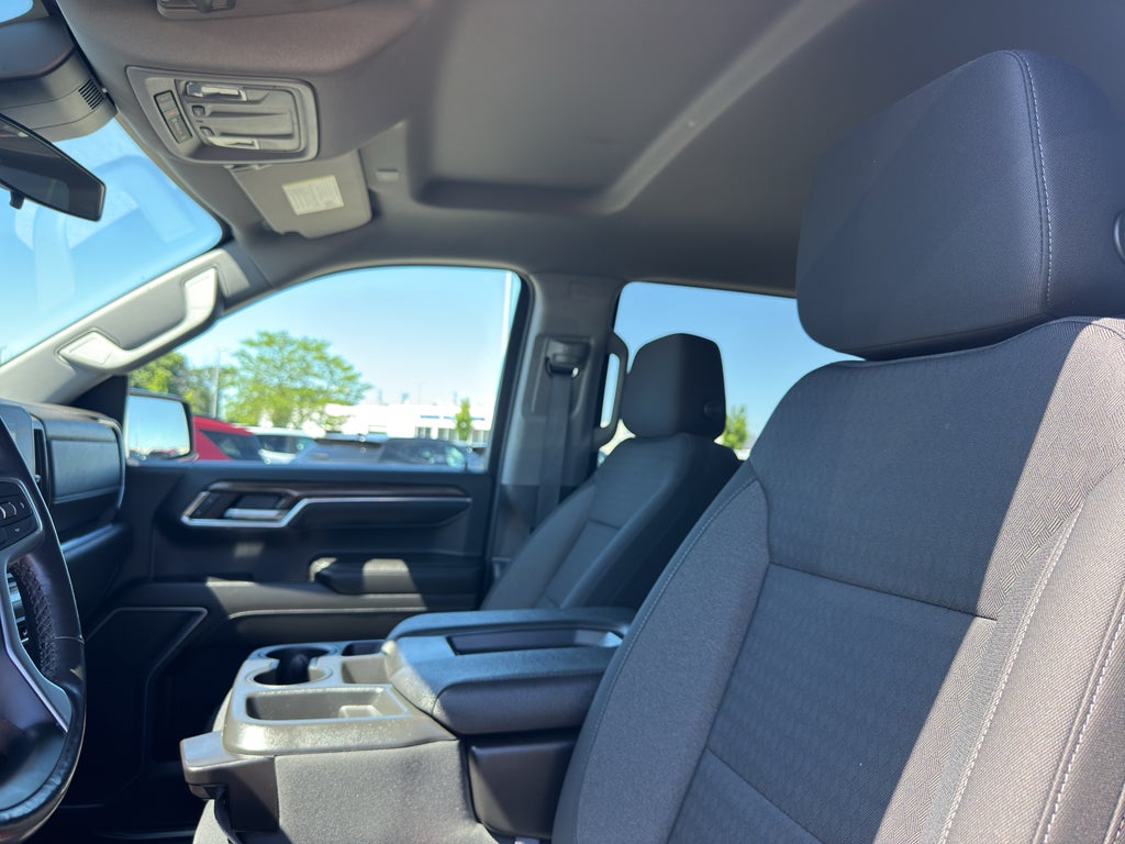 2022 Chevrolet Silverado 1500 Crew Cab Short Box 4-Wheel Drive LT 1LT
