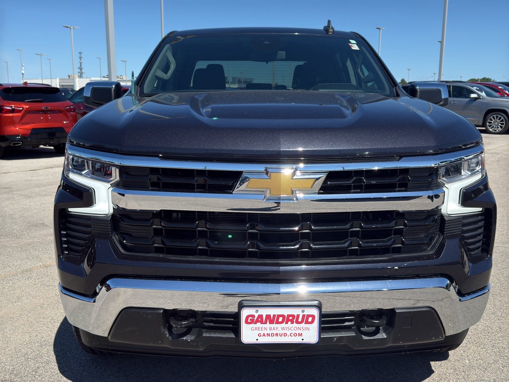 2022 Chevrolet Silverado 1500 Crew Cab Short Box 4-Wheel Drive LT 1LT