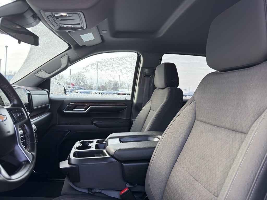 2024 Chevrolet Silverado 1500 Crew Cab Short Box 4-Wheel Drive LT 1LT