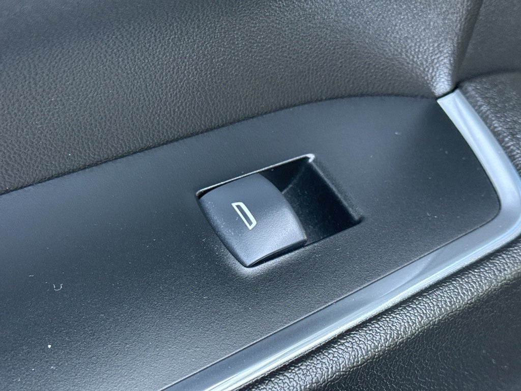 2024 Chevrolet Silverado 1500 Crew Cab Short Box 4-Wheel Drive LT 1LT