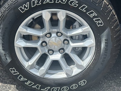 2022 Chevrolet Silverado 1500 Crew Cab Short Box 4-Wheel Drive LT 1LT