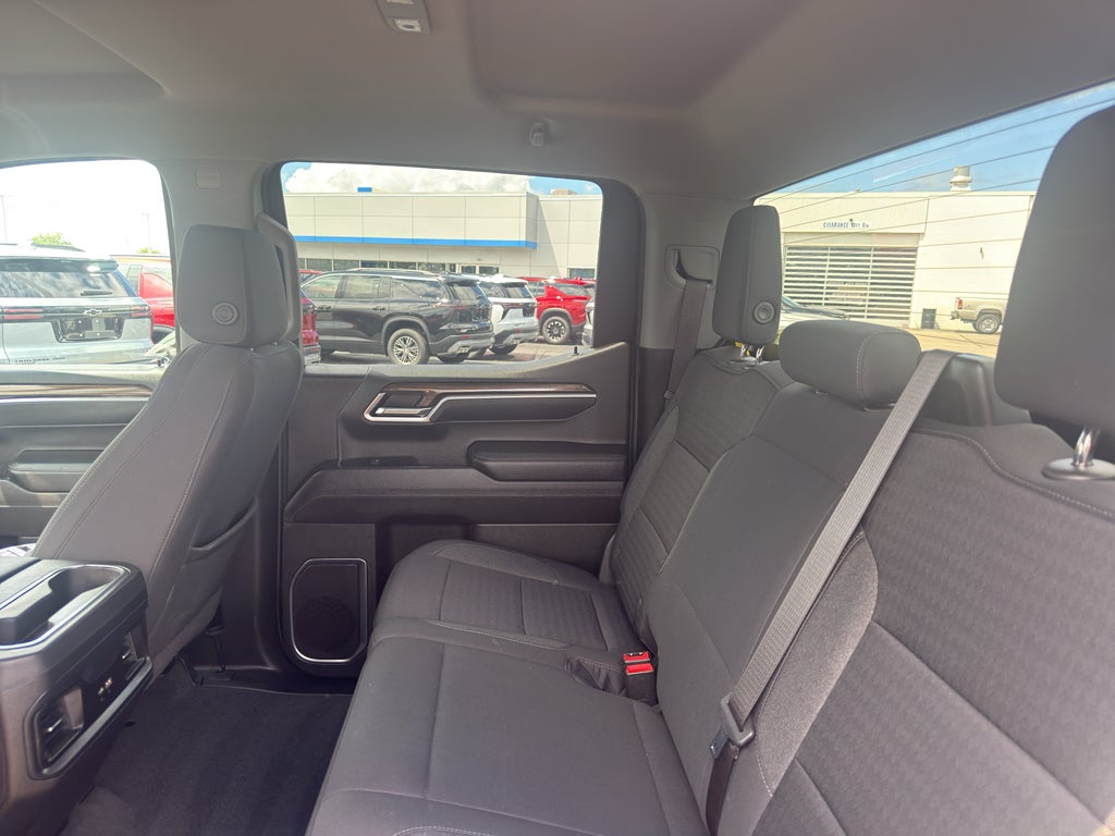 2022 Chevrolet Silverado 1500 Crew Cab Short Box 4-Wheel Drive LT 1LT