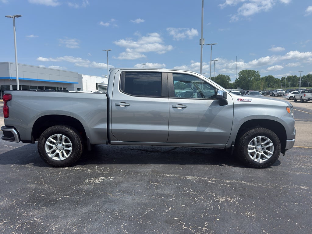 2023 Chevrolet Silverado 1500 Crew Cab Short Box 4-Wheel Drive LT 1LT
