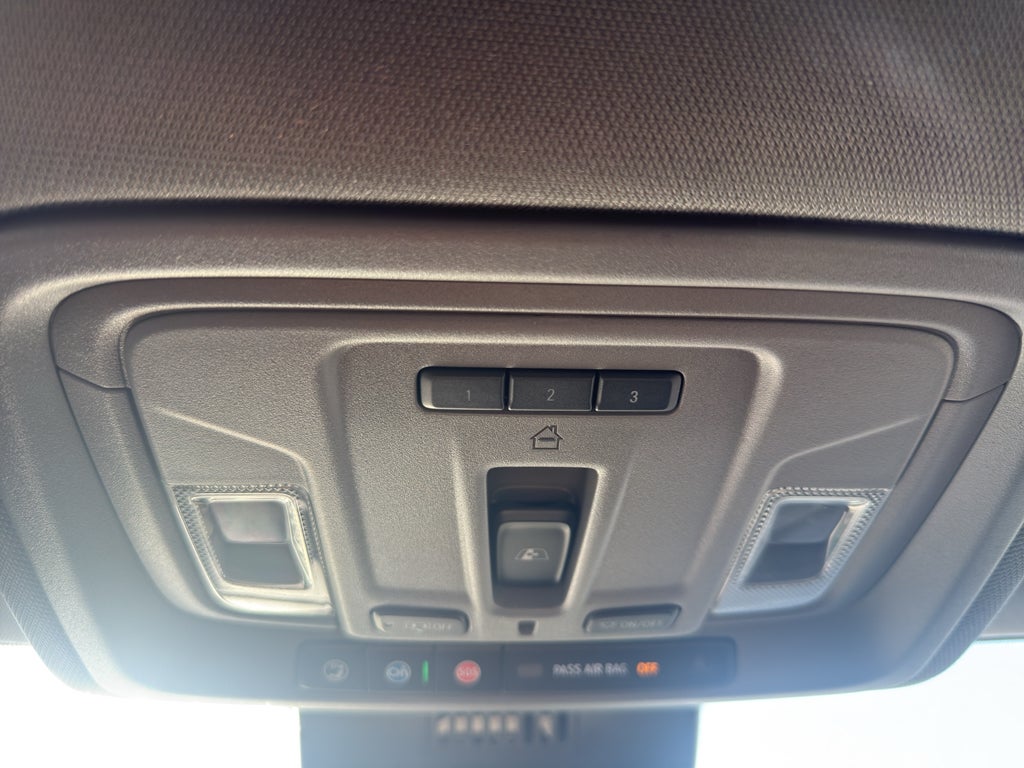 2023 Chevrolet Silverado 1500 Crew Cab Short Box 4-Wheel Drive RST