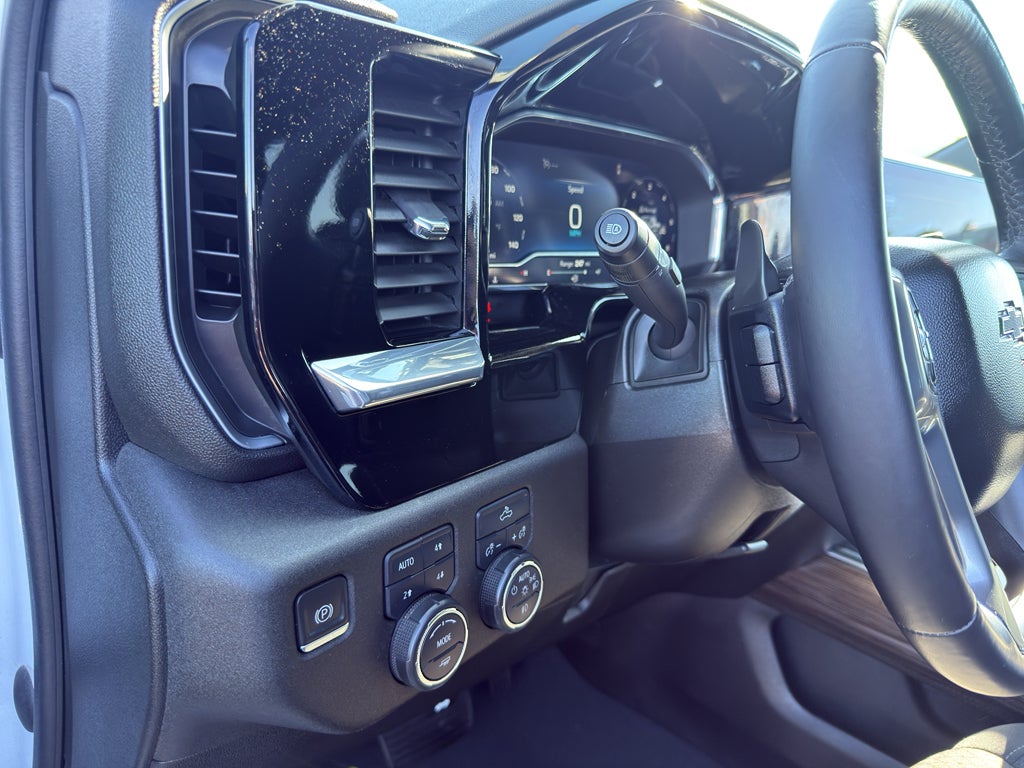 2023 Chevrolet Silverado 1500 Crew Cab Short Box 4-Wheel Drive RST