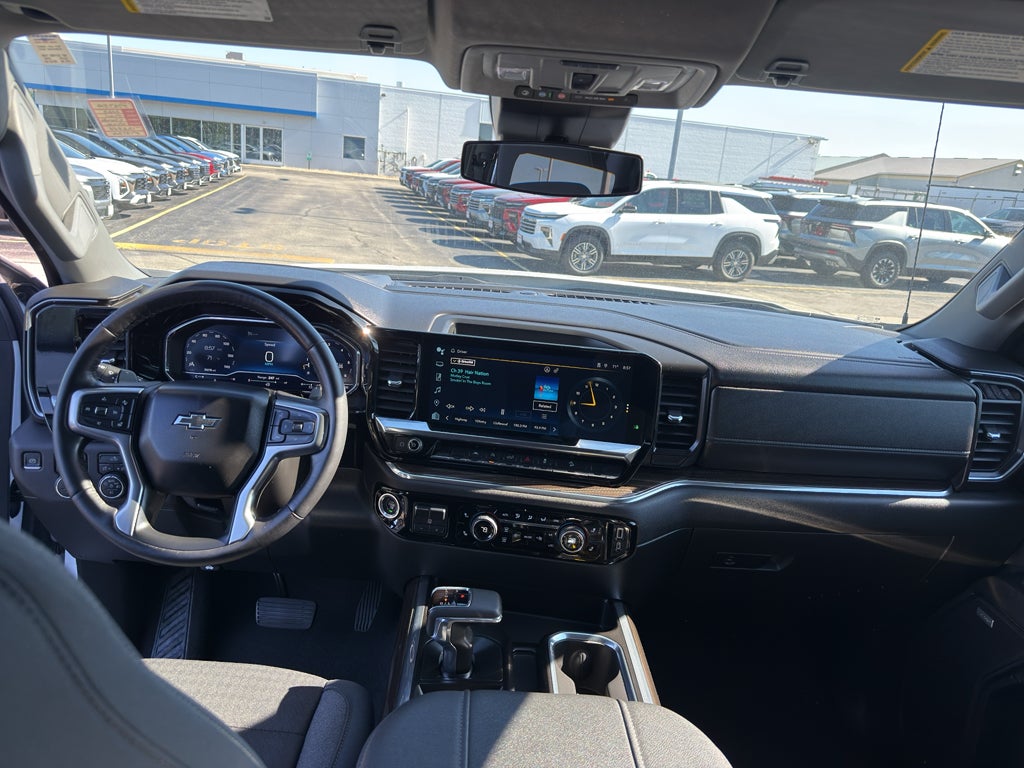 2023 Chevrolet Silverado 1500 Crew Cab Short Box 4-Wheel Drive RST