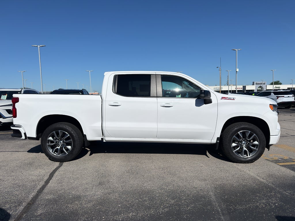 2023 Chevrolet Silverado 1500 Crew Cab Short Box 4-Wheel Drive RST
