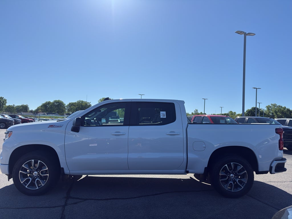 2023 Chevrolet Silverado 1500 Crew Cab Short Box 4-Wheel Drive RST