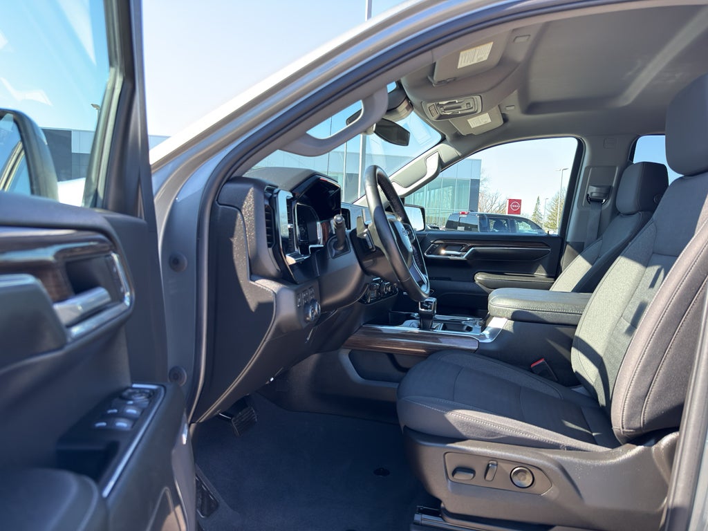 2023 Chevrolet Silverado 1500 Crew Cab Short Box 4-Wheel Drive RST