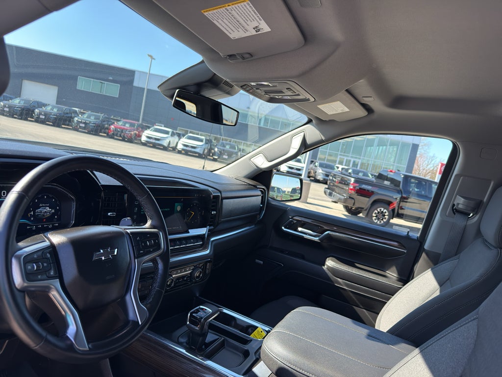 2023 Chevrolet Silverado 1500 Crew Cab Short Box 4-Wheel Drive RST