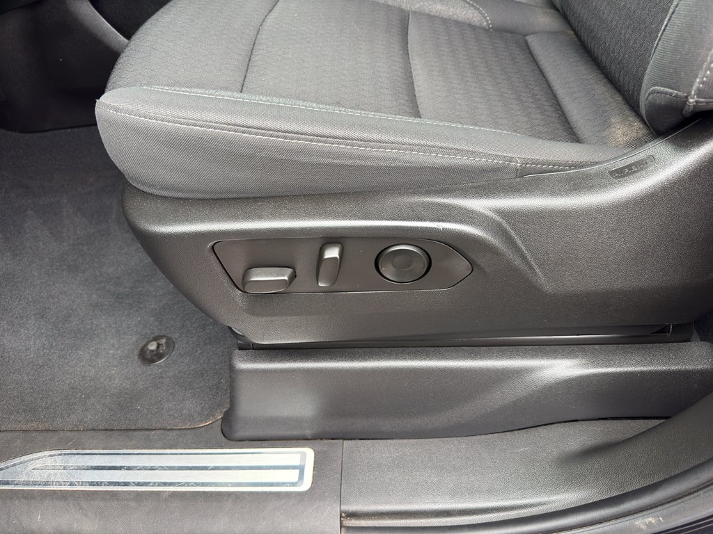2023 Chevrolet Silverado 1500 Crew Cab Short Box 4-Wheel Drive RST