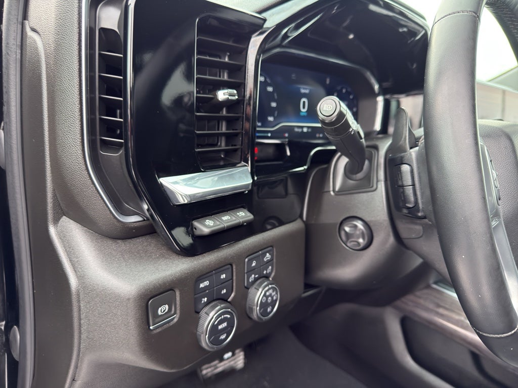 2024 Chevrolet Silverado 1500 Crew Cab Short Box 4-Wheel Drive LTZ