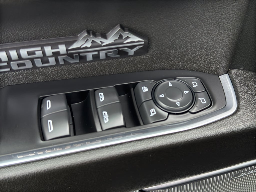 2024 Chevrolet Silverado 1500 Crew Cab Short Box 4-Wheel Drive High Country