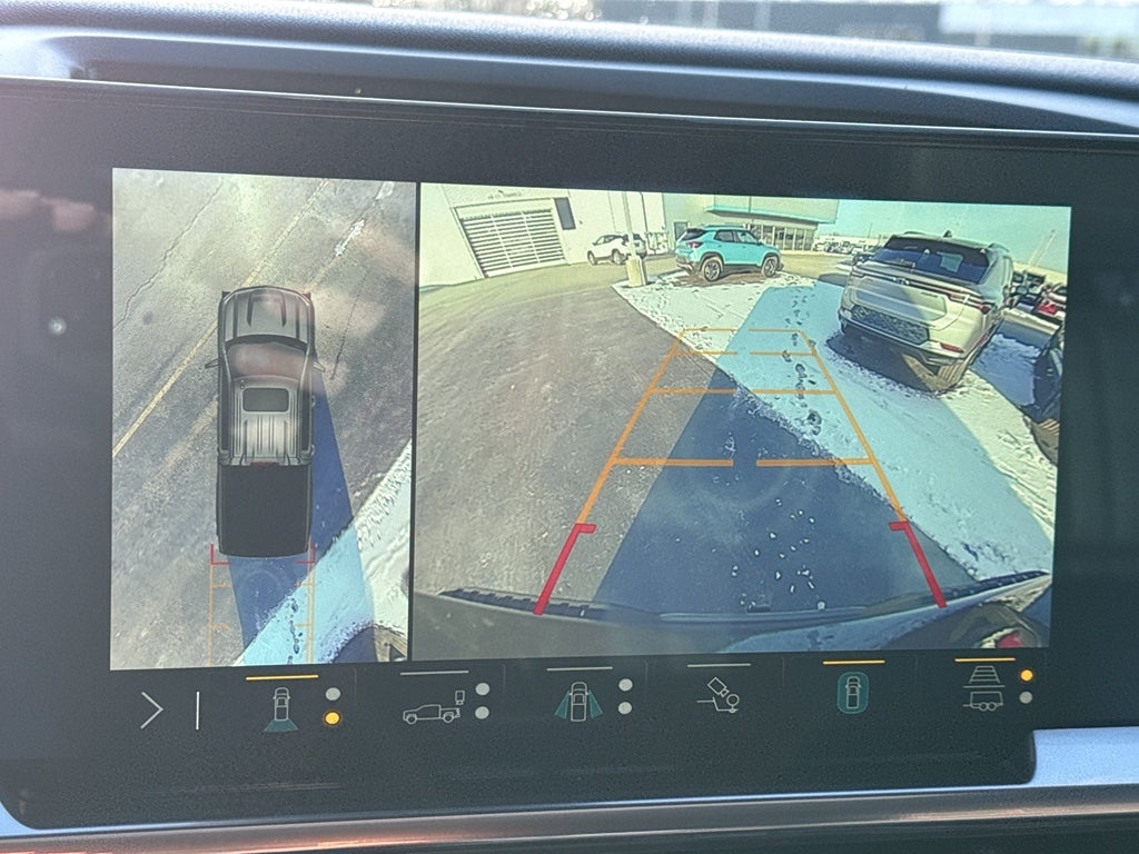 2022 Chevrolet Silverado 1500 Crew Cab Short Box 4-Wheel Drive High Country