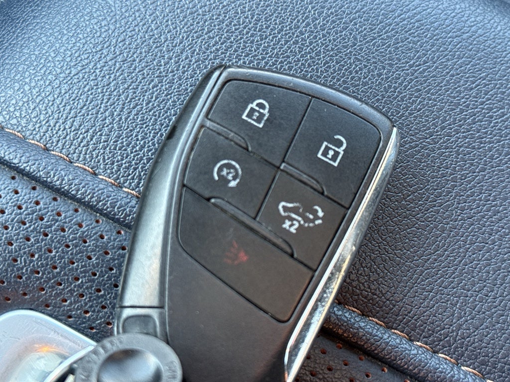 2022 Chevrolet Silverado 1500 Crew Cab Short Box 4-Wheel Drive High Country