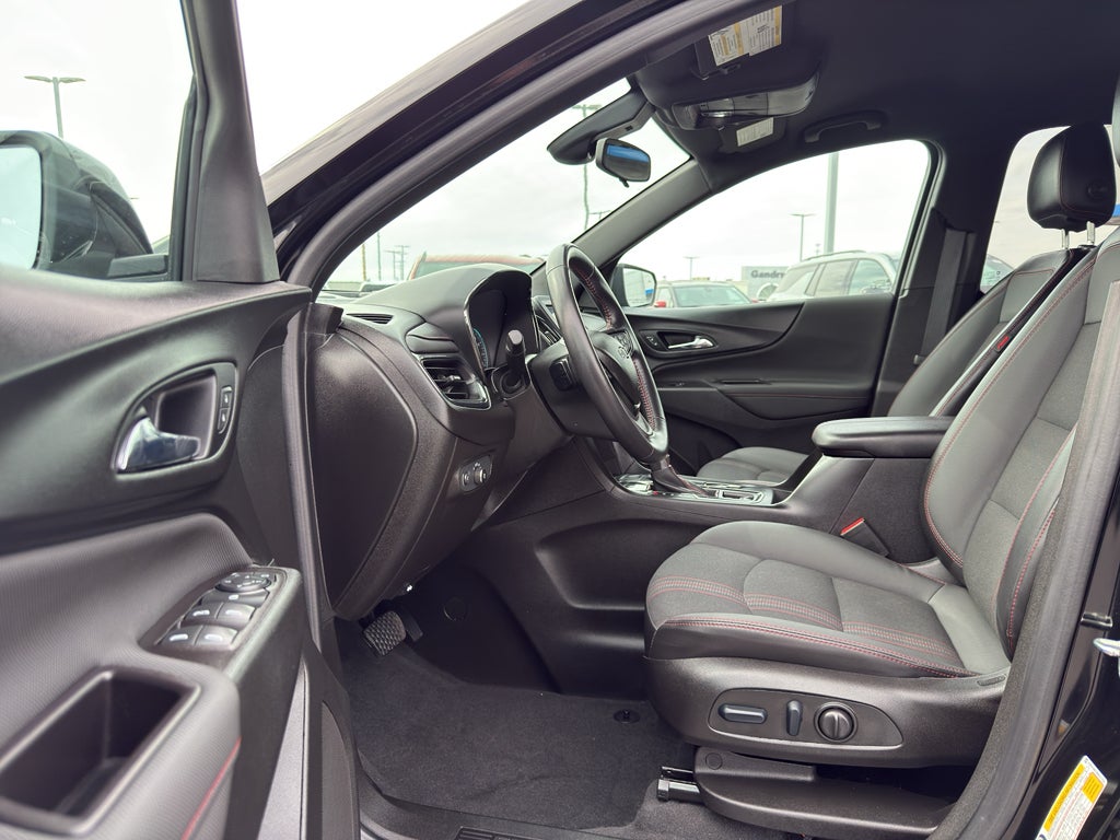 2022 Chevrolet Equinox FWD 4dr RS